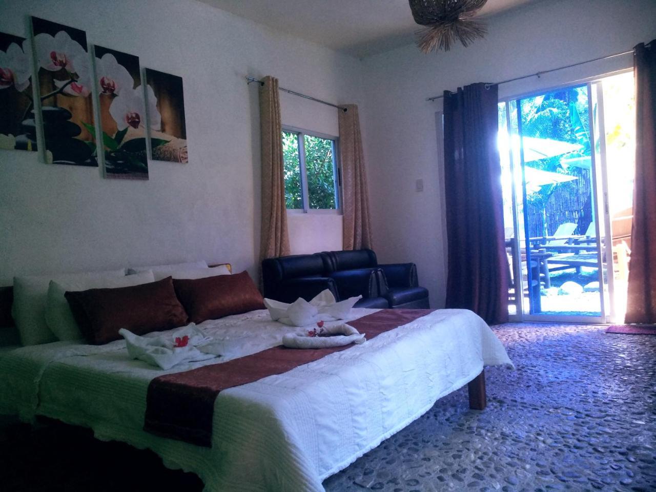 Oceanlife Explorers Resort Siquijor Buitenkant foto
